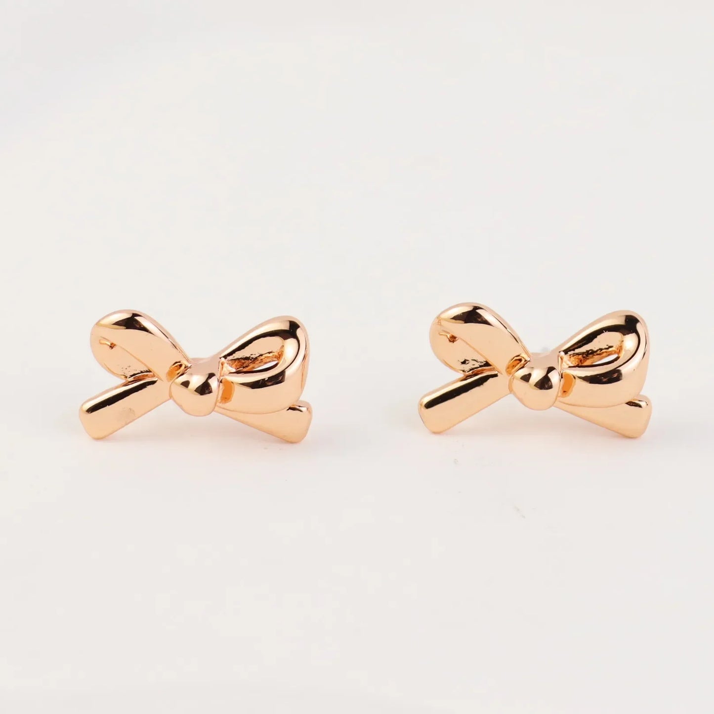 Bow Gold-plated Earrings, High-end Sense, Simple and Versatile Girls, Sweet New Earrings