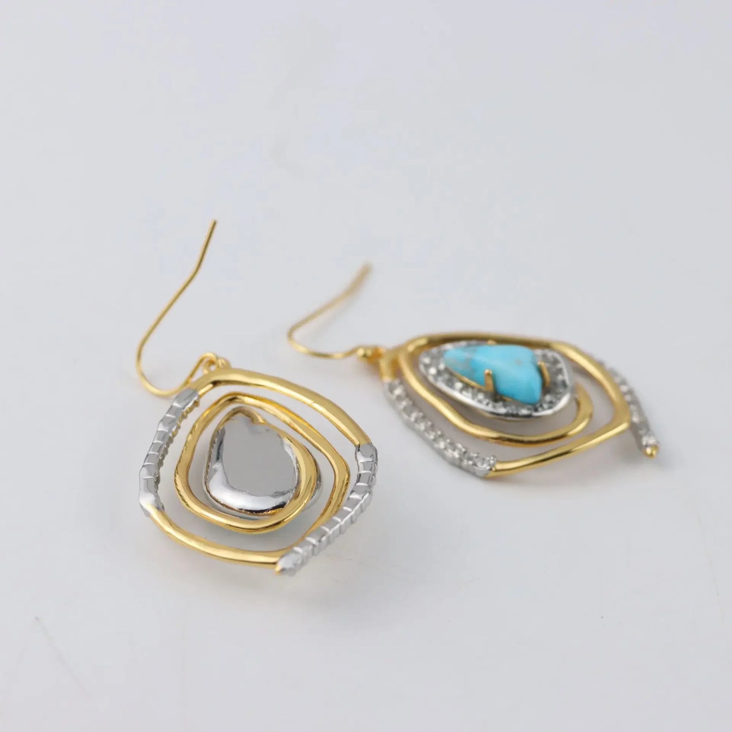 Designer Triangular Spiral Geometric Earrings Retro Personality Noble Sense Two-color Splicing Earrings Women