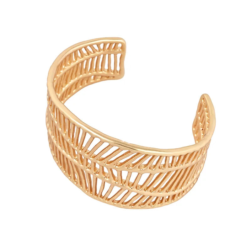 Hollow Texture Personalized Metal Wind Copper Plated Real Gold Opening Bracelet