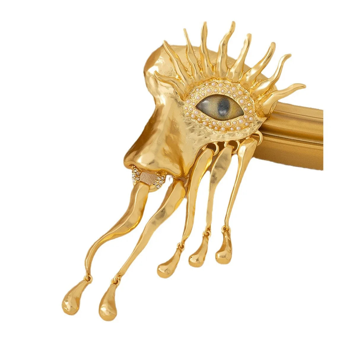 Hot Eye Medieval Features 18K Literary Retro Brooch