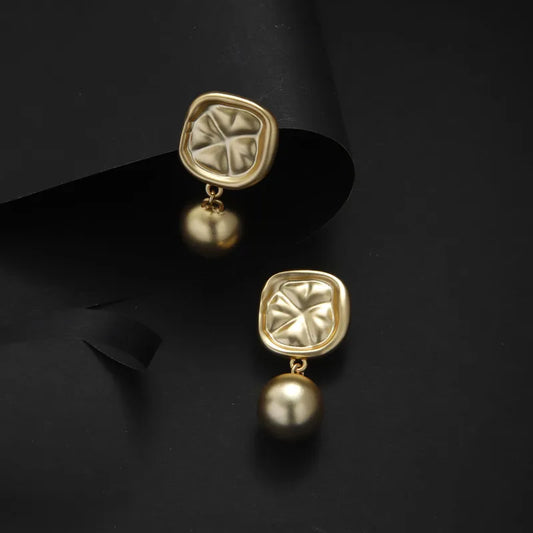 Medieval Vintage Stud Earrings Light Luxury Versatile Temperament Matte Earrings French Earrings