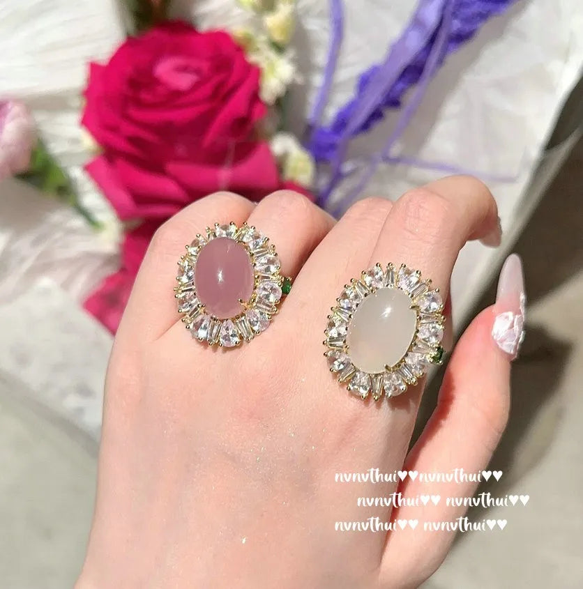 Lychee Frozen White Chalcedony Egg Surface Ring, Water Spirit, Plated with 18K Gold, Ice Clear Powder Chalcedony Zircon Ring.