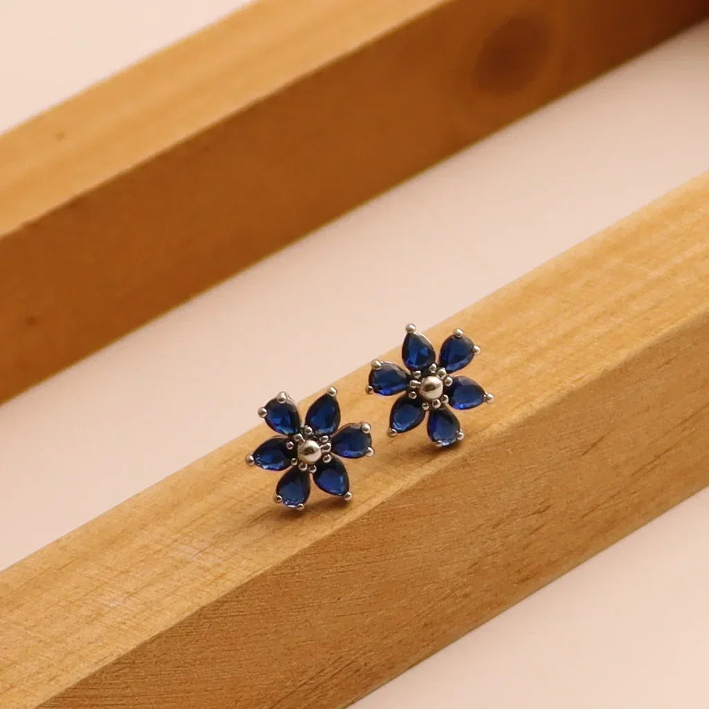 Stylish Sweet Slightly Inlaid Blue Zircon Temperament Beautiful Flower Stud Earrings Personalized Commuter Earrings