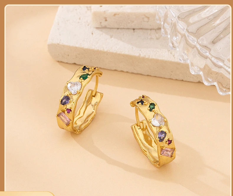 Stylish and Elegant 2024 New Women's Versatile Earrings Niche Design French Women's Stud Earrings Atmospheric Simple Women