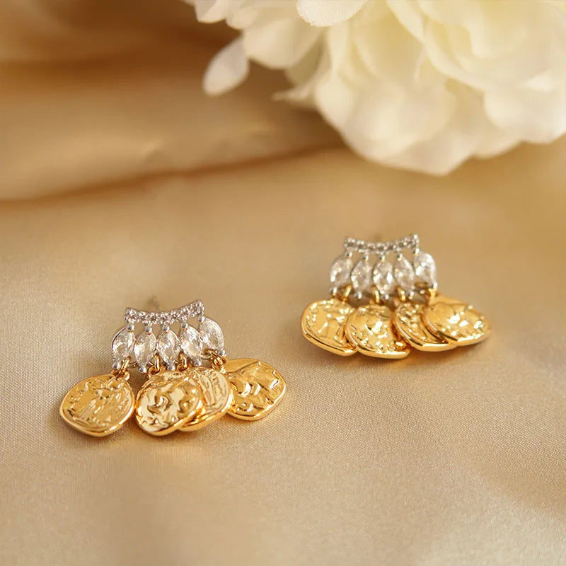 Zircon Stud Earrings High-end Sense Retro Earrings Multi-pendant Design Source Wholesale