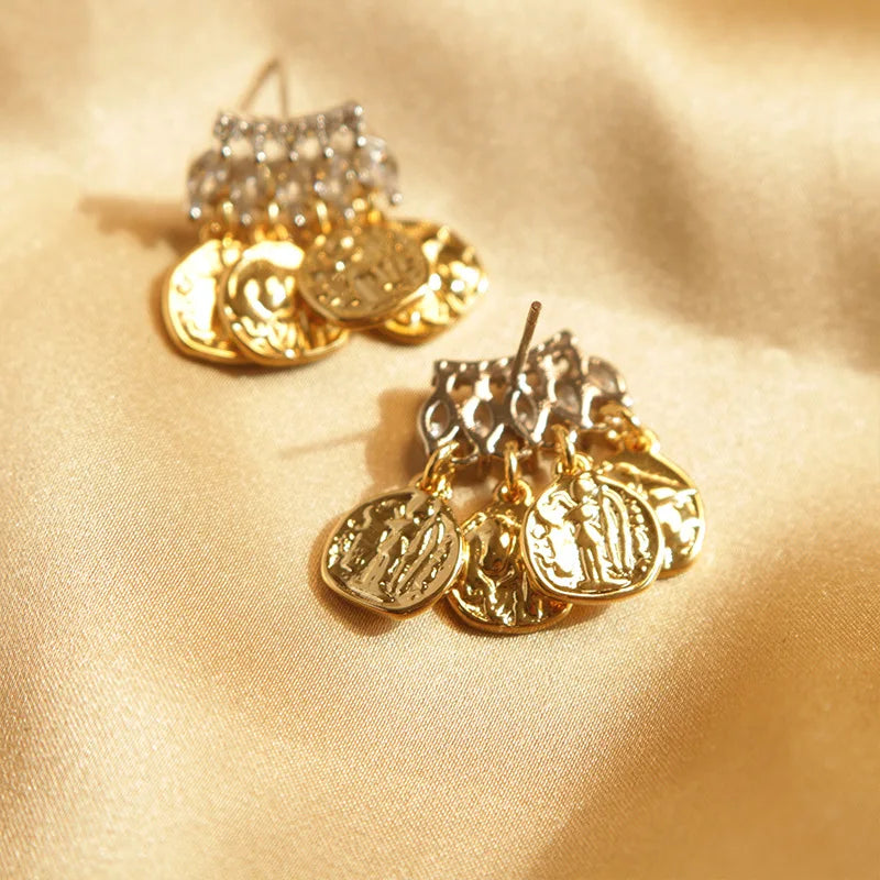 Zircon Stud Earrings High-end Sense Retro Earrings Multi-pendant Design Source Wholesale